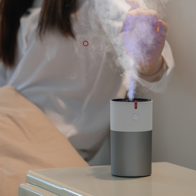 Máy tạo độ ẩm không khí USB siêu âm 220ml Máy phun sương ô tô